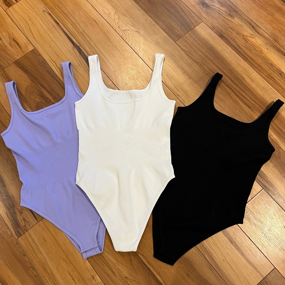 Women's Shapewear Bodysuit - Black, White, and Purple Ribbed Sz M “SNATCHED”